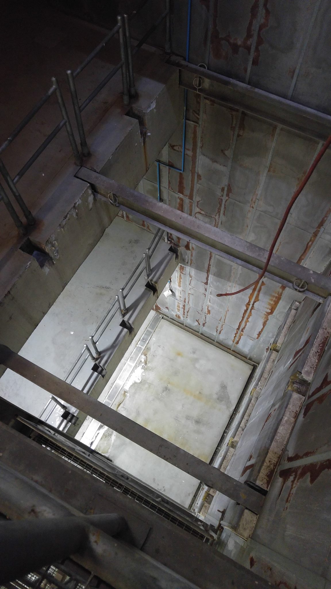 高雄大東捷運站施做超高壓水刀通管