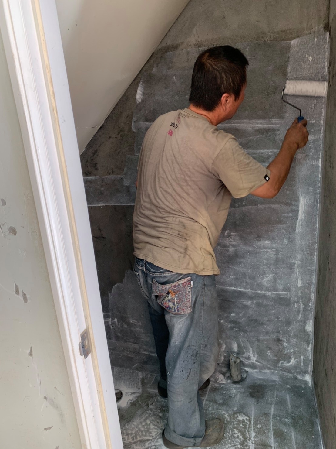 台南民權路浴室施作樹脂彈性水泥