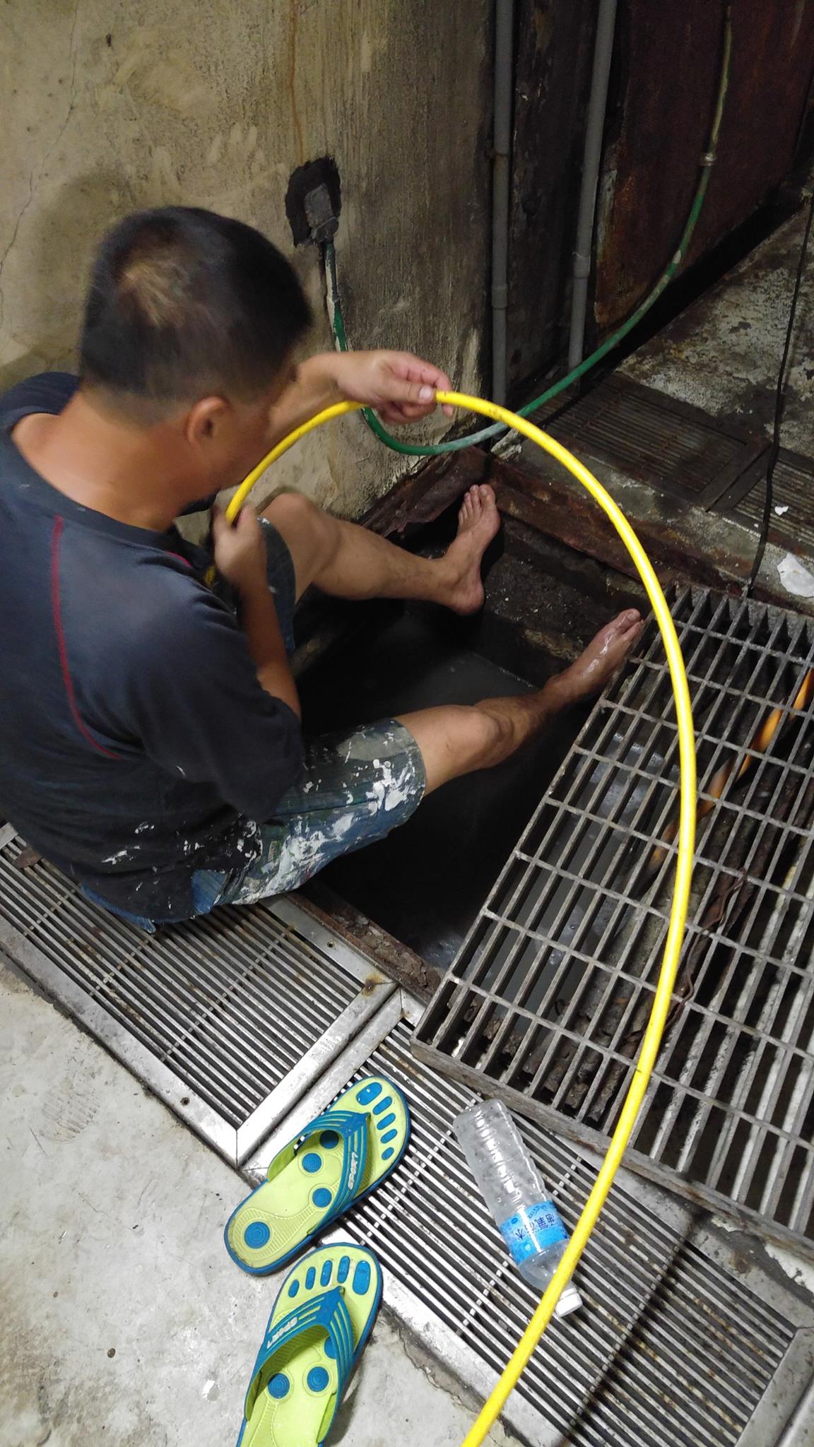 高雄捷運鹽埕埔站超高壓水刀通管施工