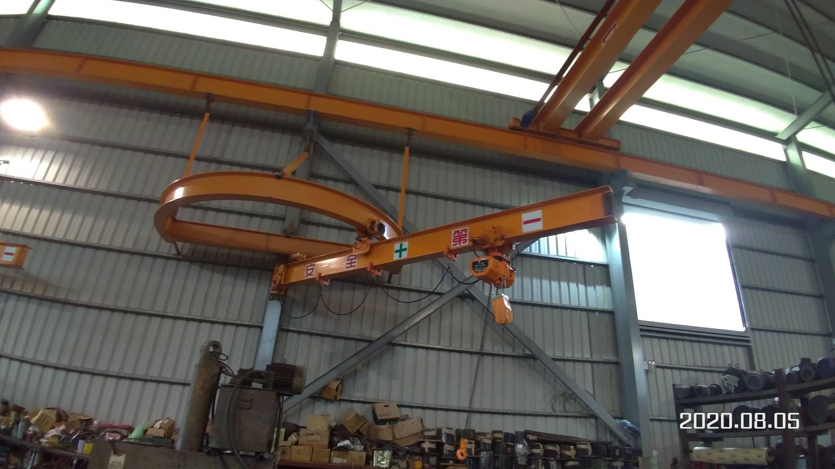 懸臂式電動吊車