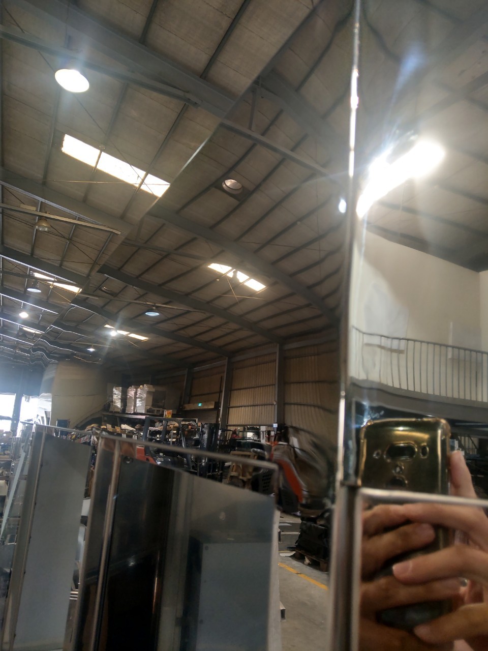 半導體設備相接處表面