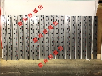 不繡鋼噴漆水尺