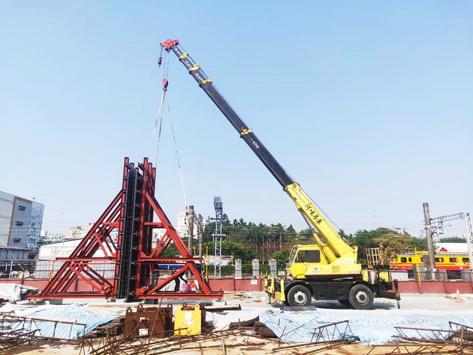 阿咪吊車-營造起重作業