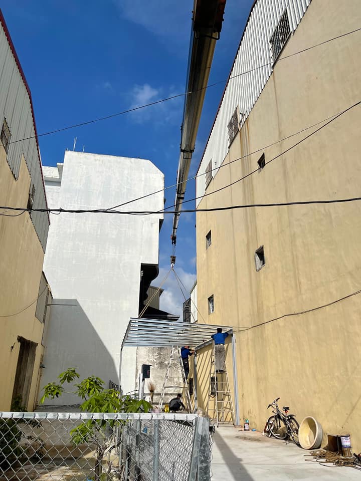 阿咪吊車-搭鐵屋工程