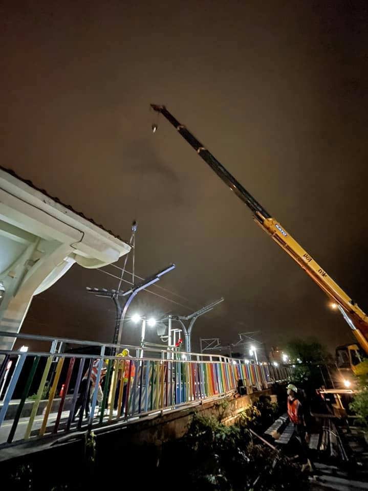 阿咪吊車-夜間工程施工