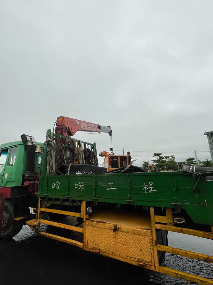 阿咪吊車-吊掛抽水馬達工程