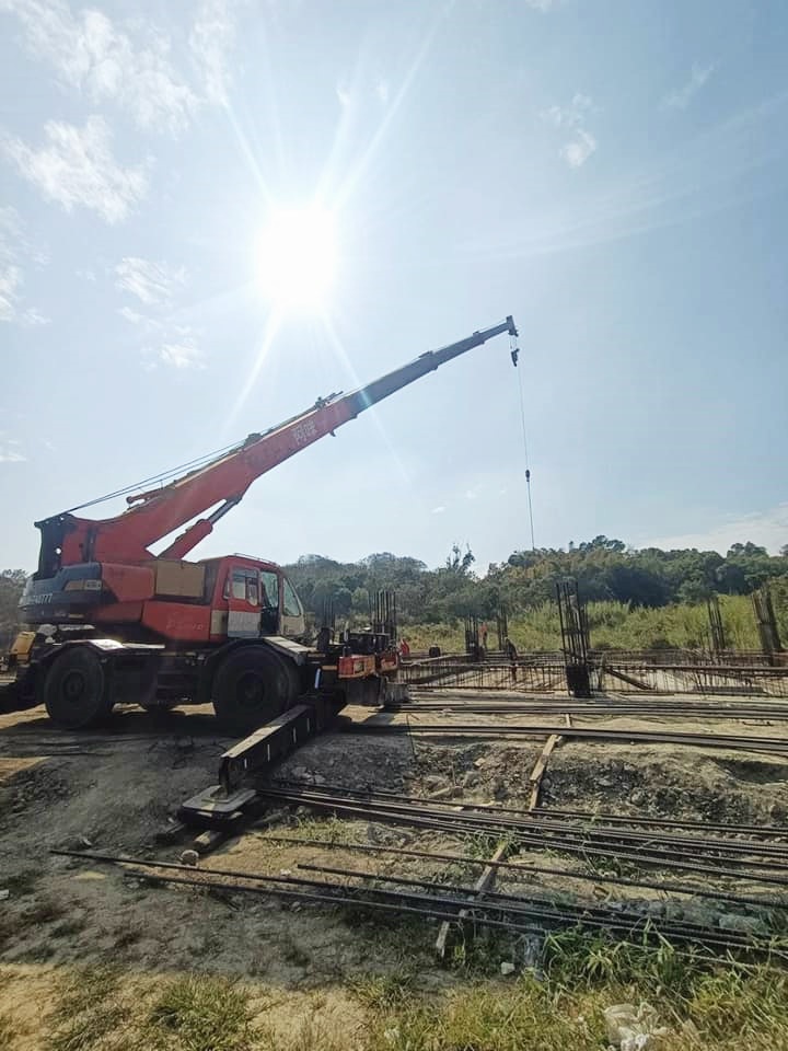 阿咪吊車-工地作業