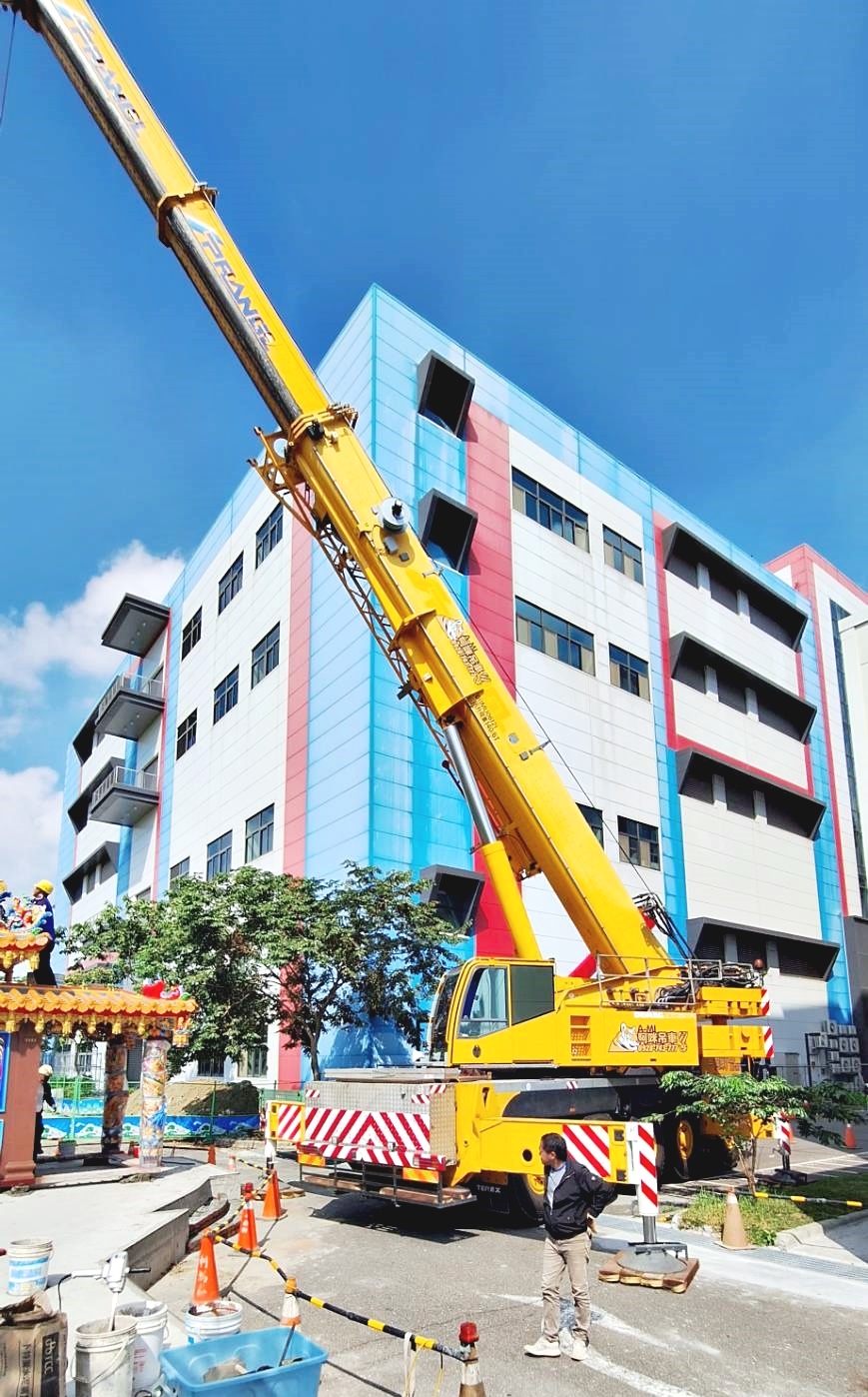 阿咪吊車-120噸蜘蛛吊車