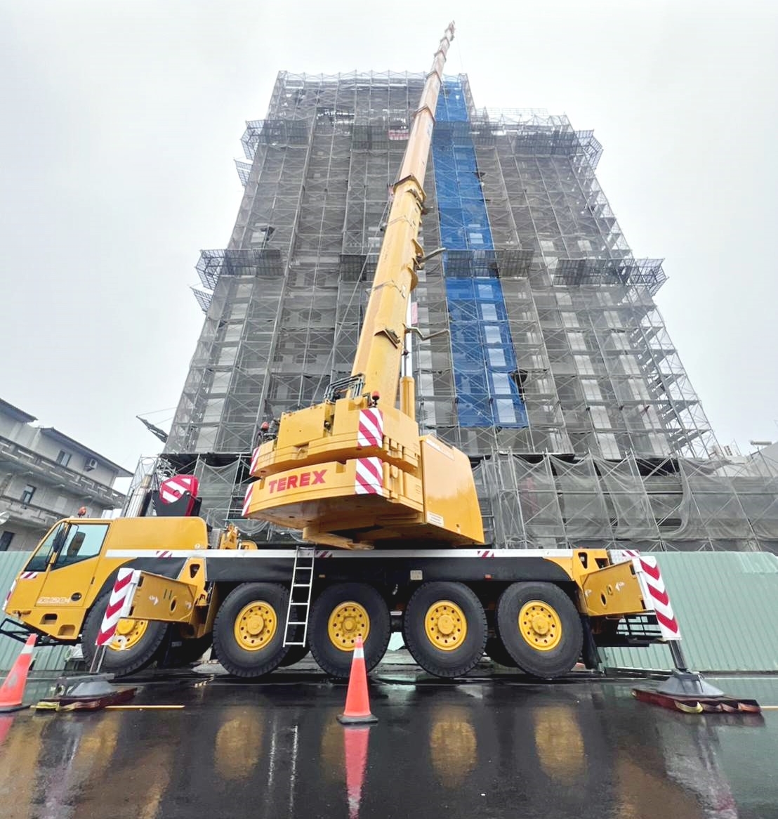 阿咪吊車-120噸蜘蛛吊車