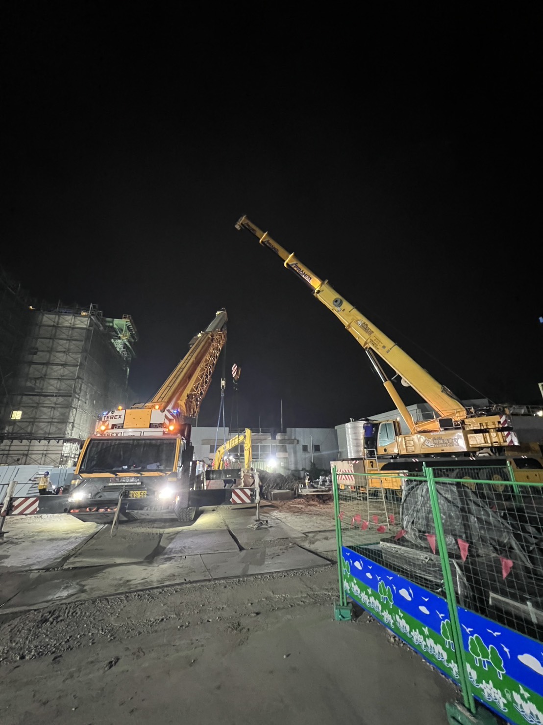 夜間營造吊掛工程