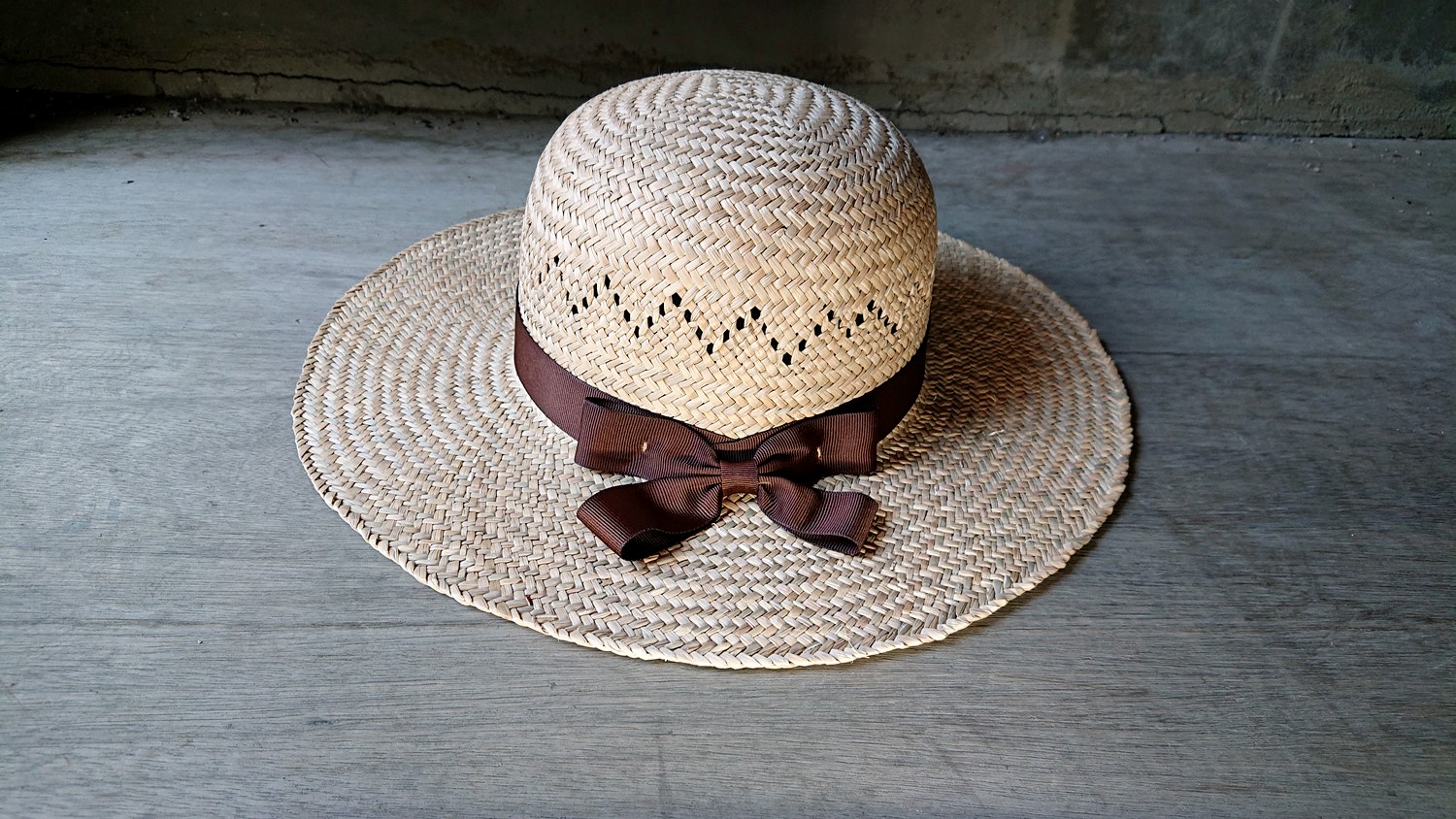 2.5吋經典淑女帽-素咖