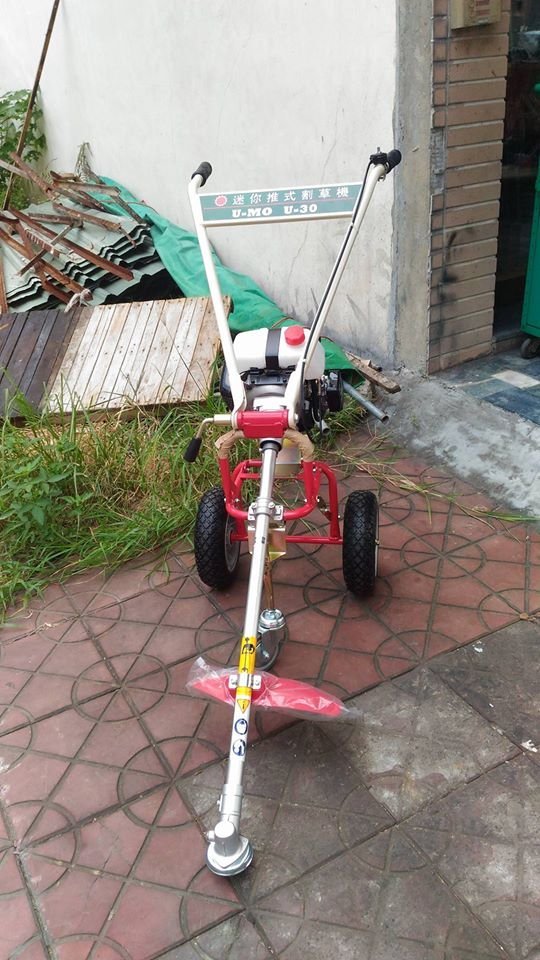 全新U-MO三菱TU43三輪割草機(上油箱引擎)(輕巧/靈活/折疊收納/可割韓國草)購買贈送進口圓刀片--免運費