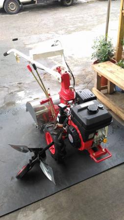 全新U-MO日本三菱6HP引擎蔬菜中耕機,培土/犁耕/碎土/菜園/花園/耐操,好用------免運費*