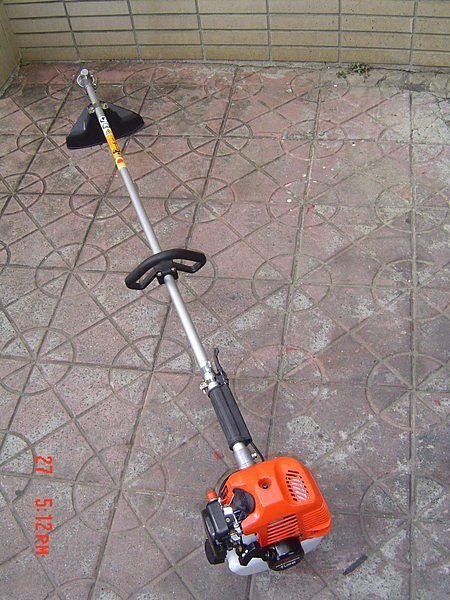 全新日本MITSUBISHI三菱TU-26硬管式割草機*付牛筋繩及牛筋盤*含運費