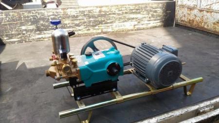 U-MO全新台灣製造2HP馬達+台灣製噴霧機**陸雄1英吋LS-533噴霧機**(傳統洩壓)噴藥/消毒/消滅登革熱均可**質優實馬力