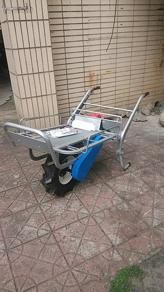 全新U-MO單輪動力搬運車三菱引擎(二行程引擎)(適合菜園/農地/果園/山坡地等)---免運費*