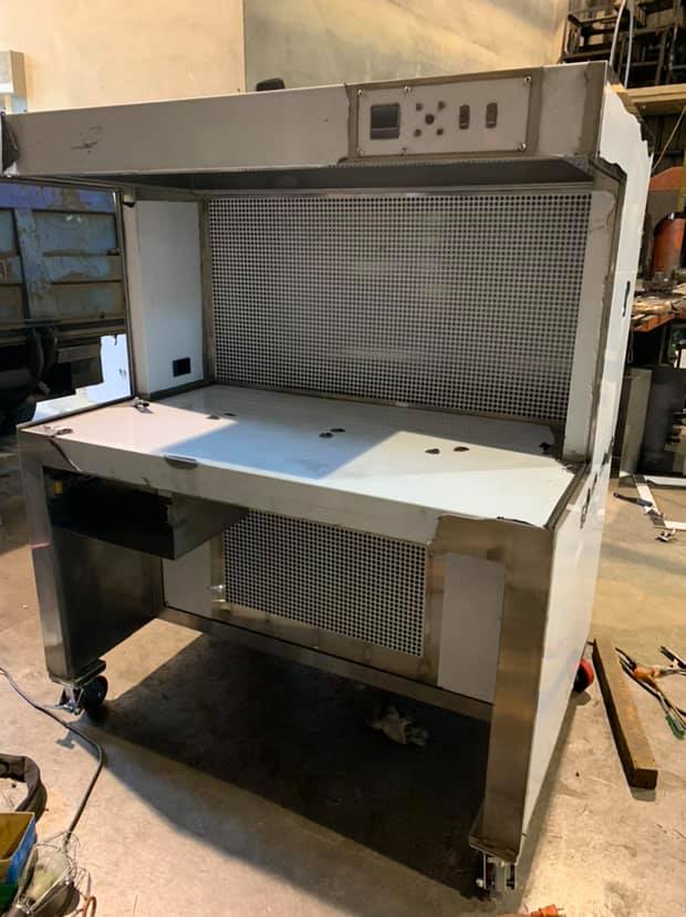 水平落地型操作台4尺