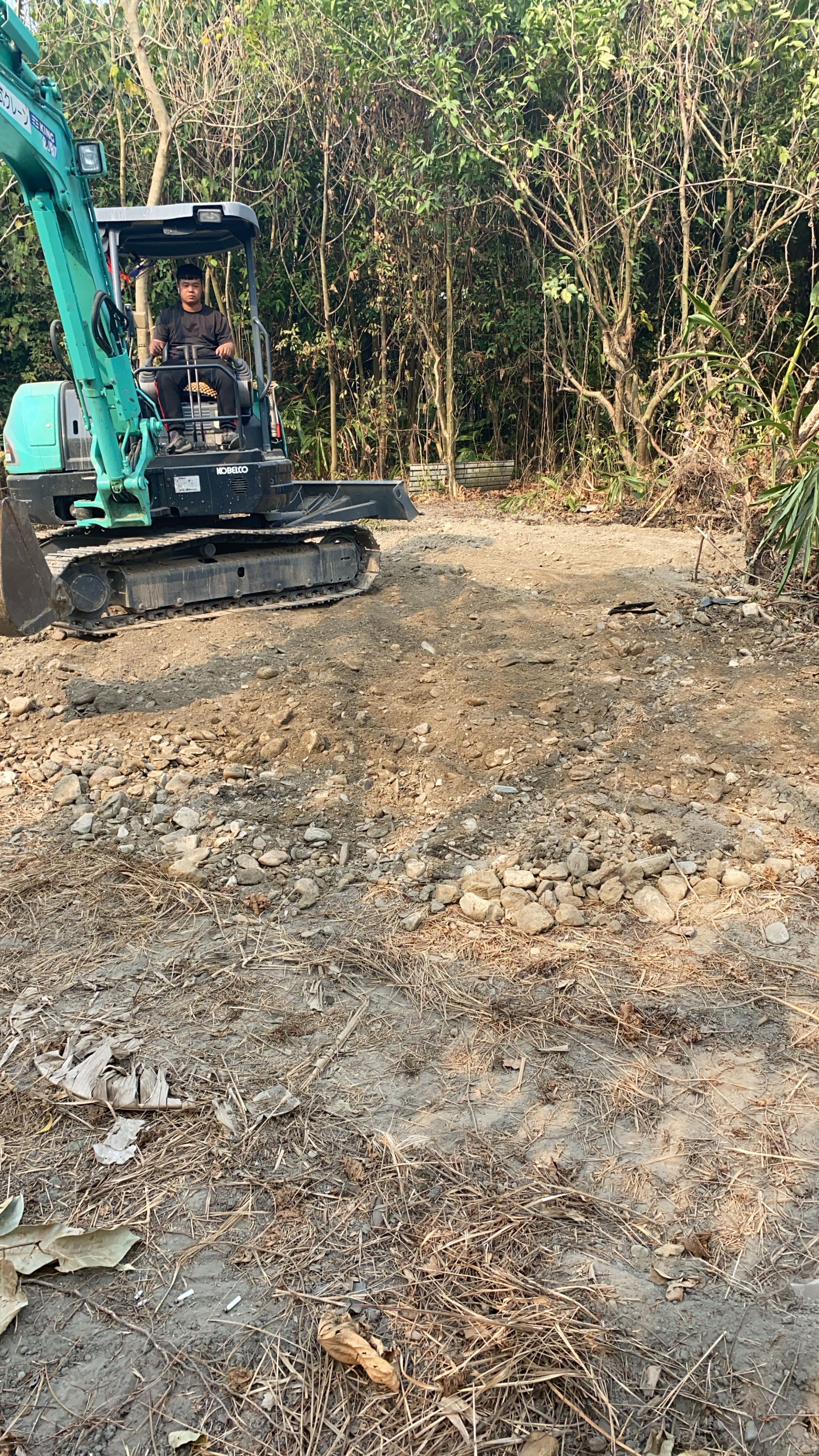 挖土機房屋整地、怪手整地除草