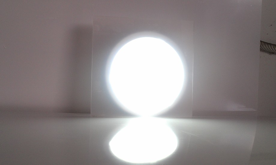 使用PC擴散板-增亮.光線平均.不刺眼.