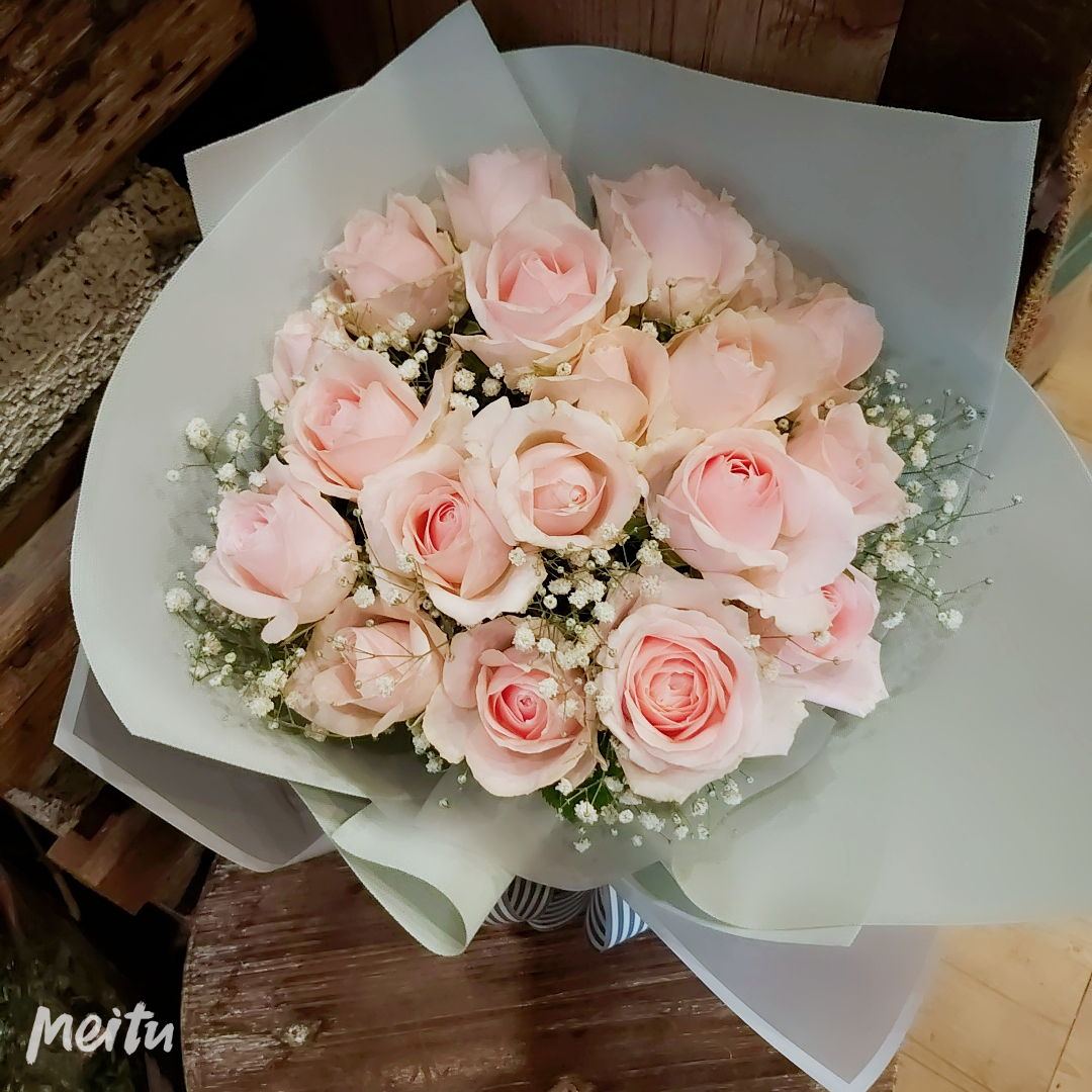 A011-粉玫瑰花束