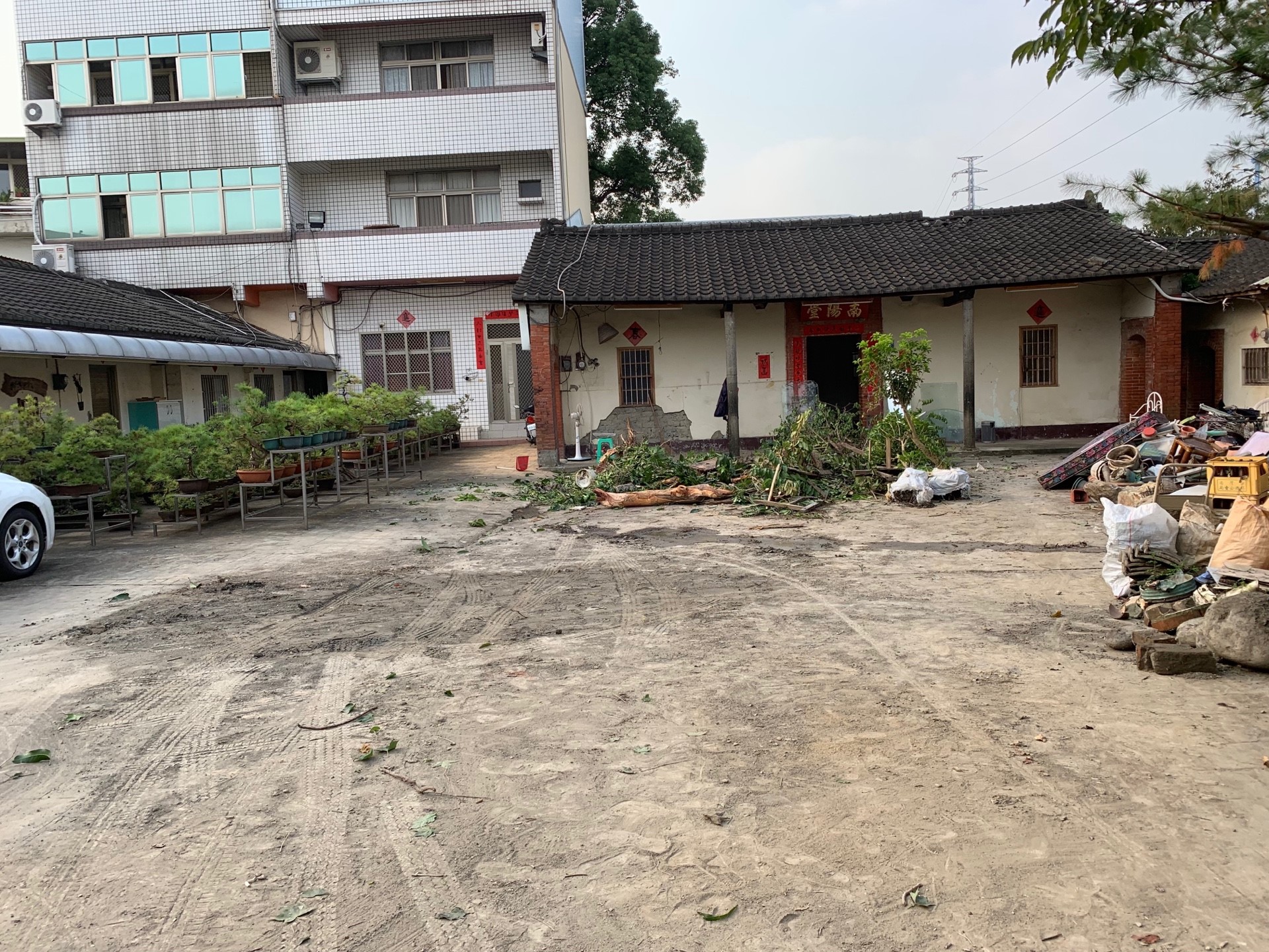 古宅屋頂修復工程