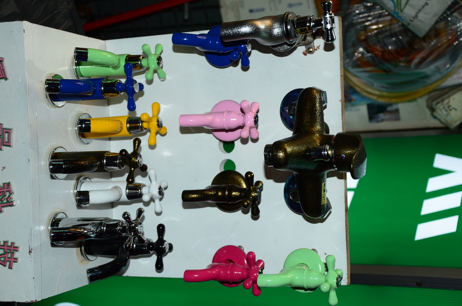 各式創意水龍頭