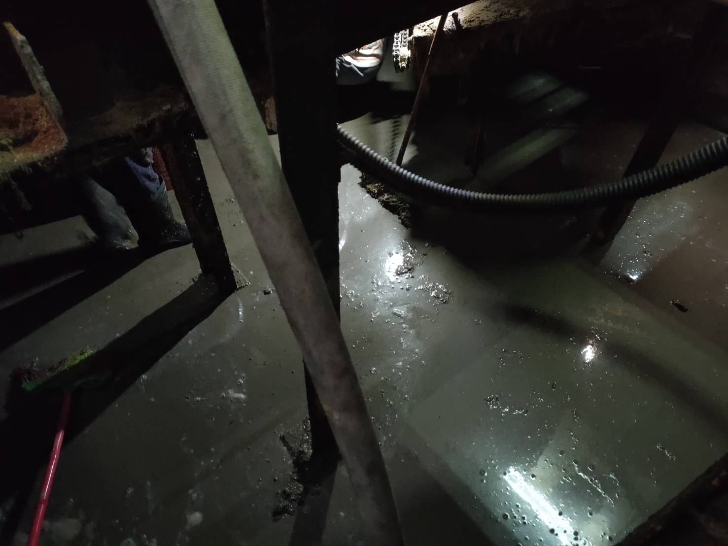 公司抽飼料污水&nbsp;