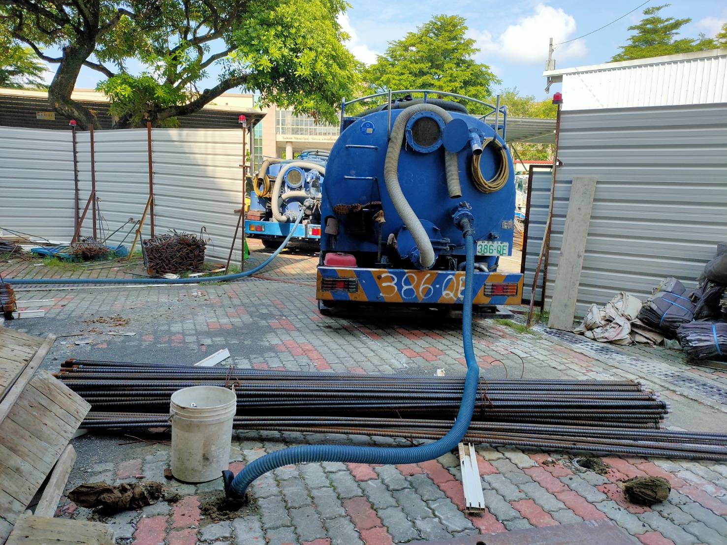 區公所抽化糞池