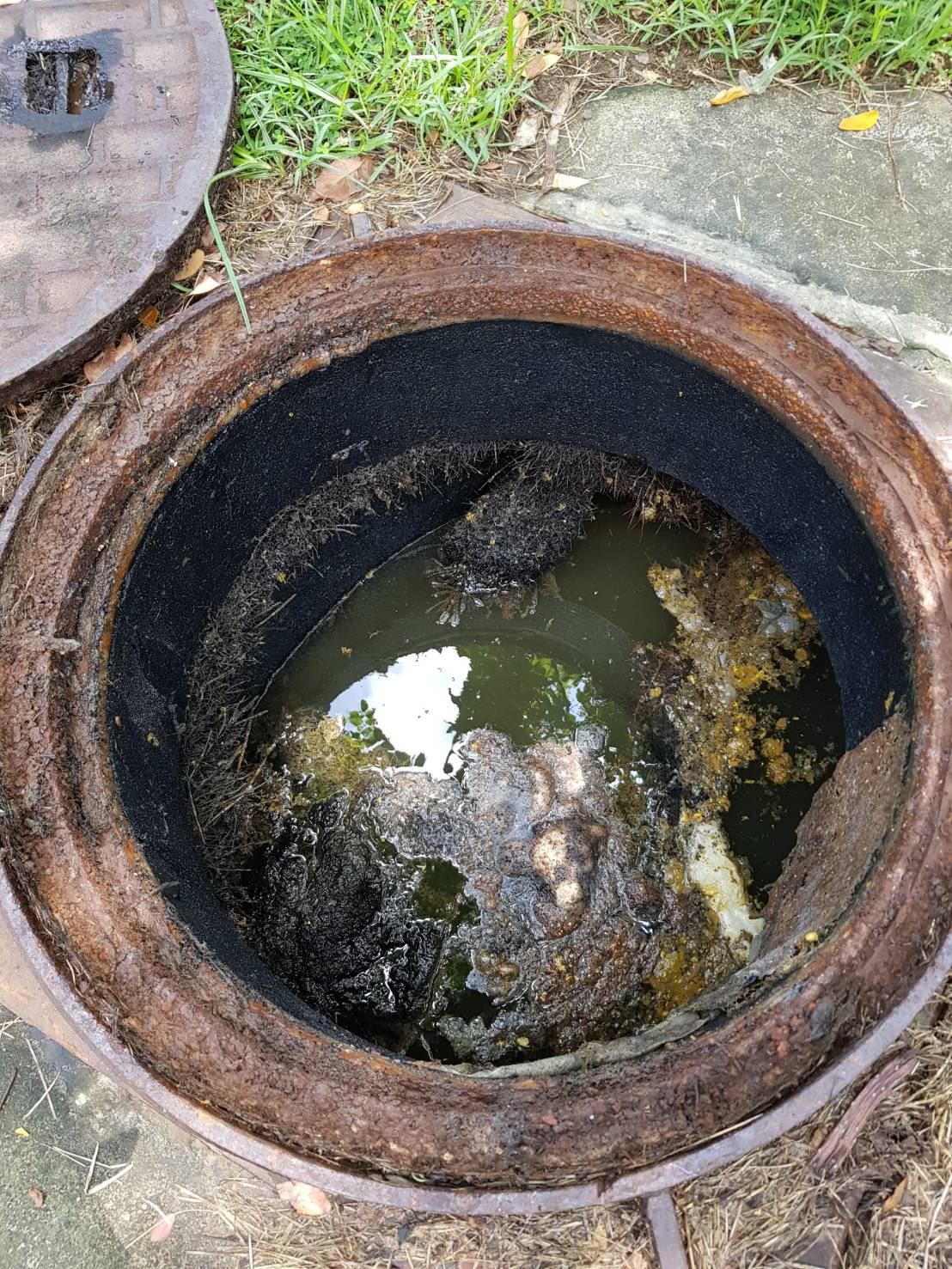 學校抽化糞池&nbsp;