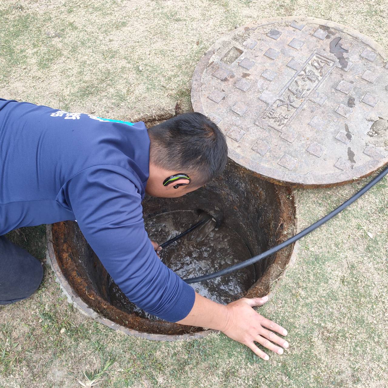 高壓水刀疏通清洗油管