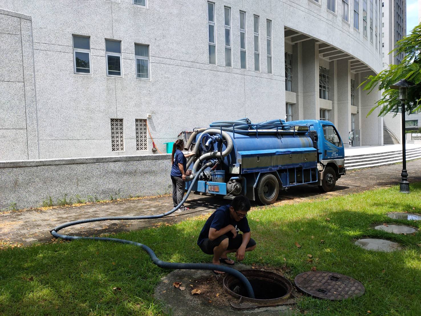 學校抽化糞池&nbsp;