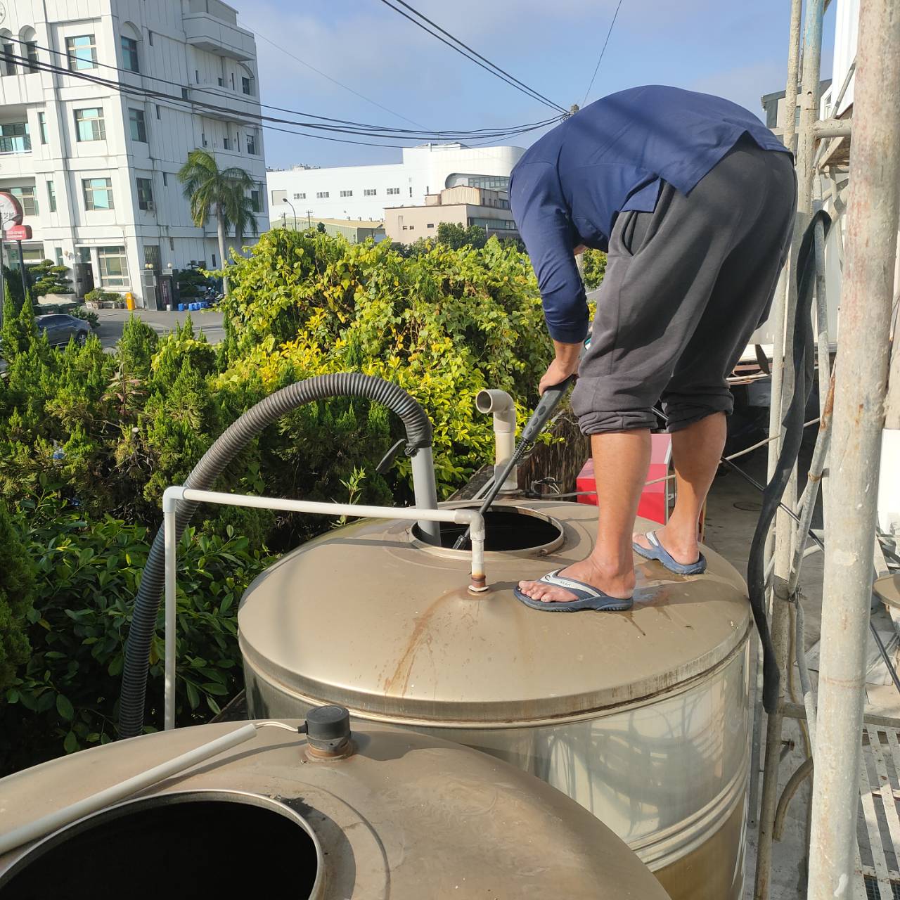 公司清洗消毒水塔