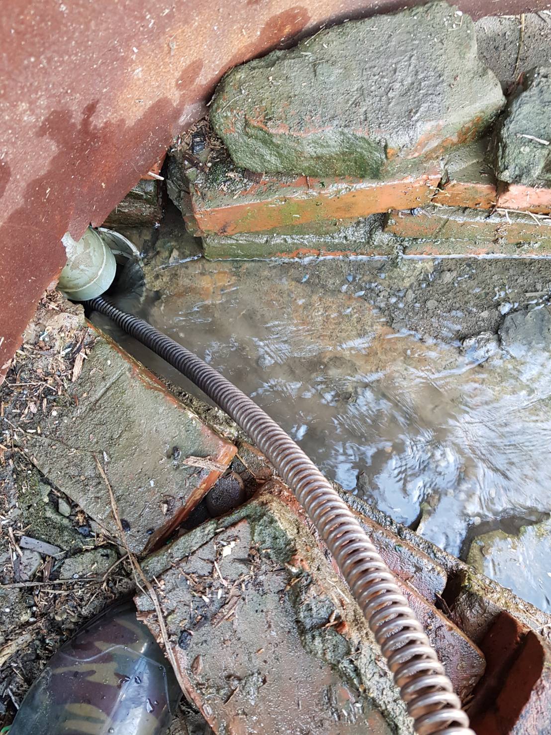 住家空地排水管堵塞疏通&nbsp;