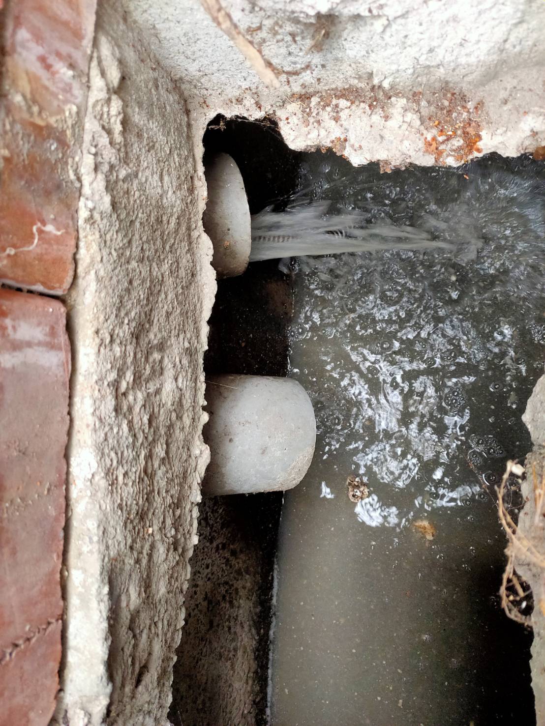 疏通水管堵塞&nbsp;