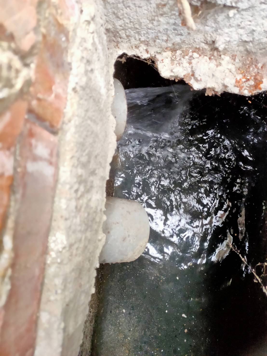 疏通水管堵塞&nbsp;