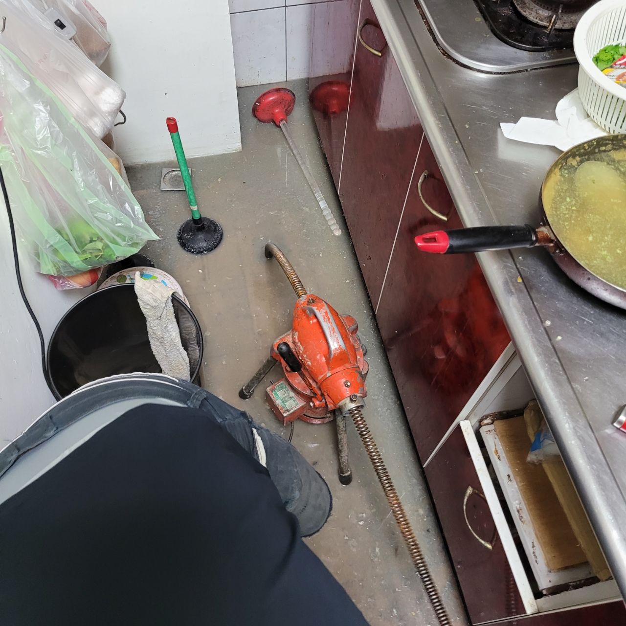 疏通水管堵塞&nbsp;