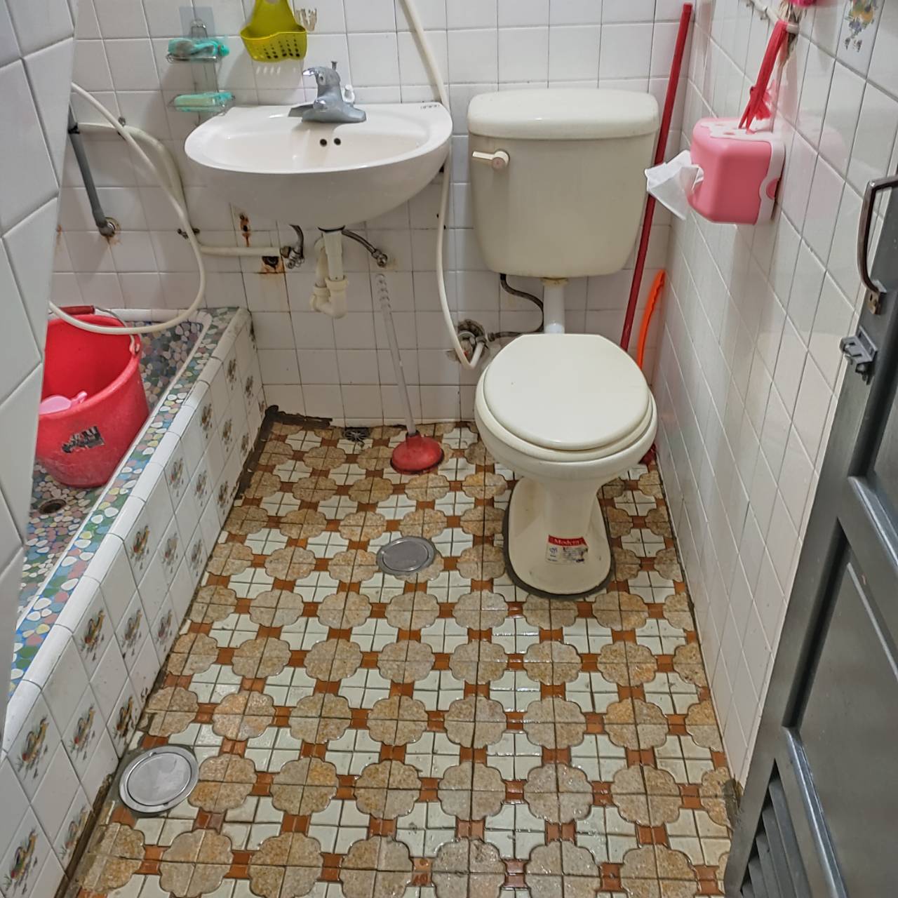 疏通馬桶堵塞&nbsp;