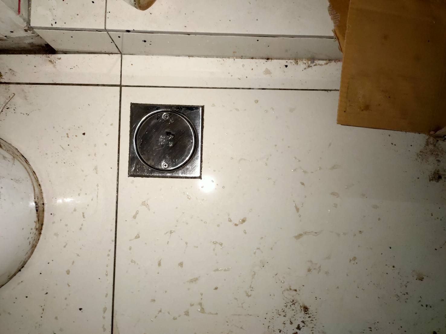 住家整修抽化糞池抽出很多濕紙巾&nbsp;