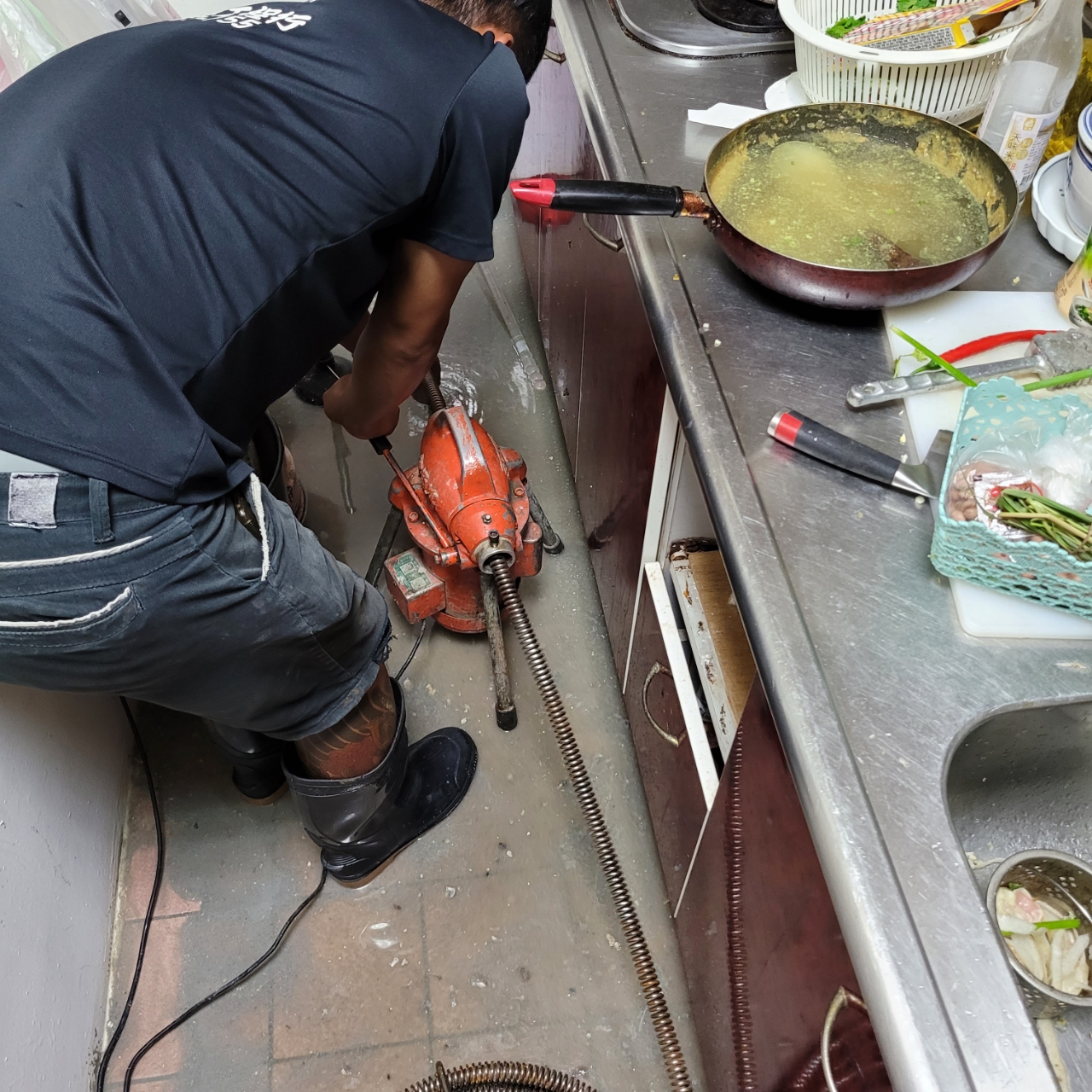 疏通水管堵塞&nbsp;