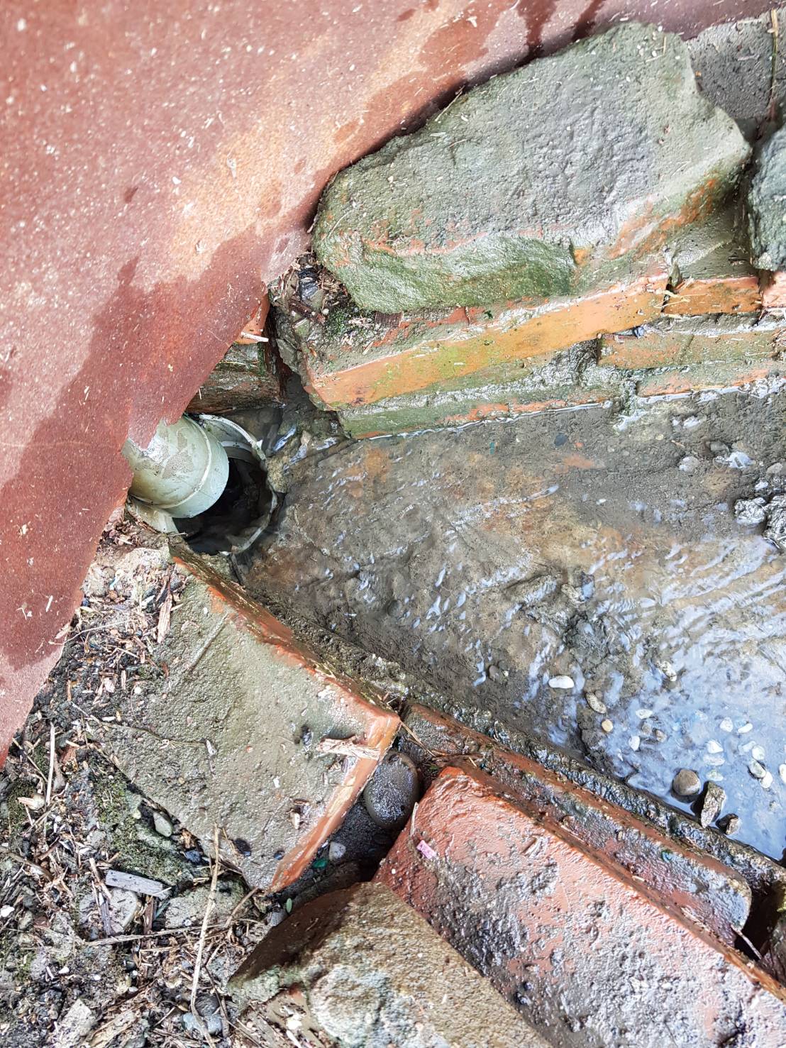 住家空地排水管堵塞疏通&nbsp;