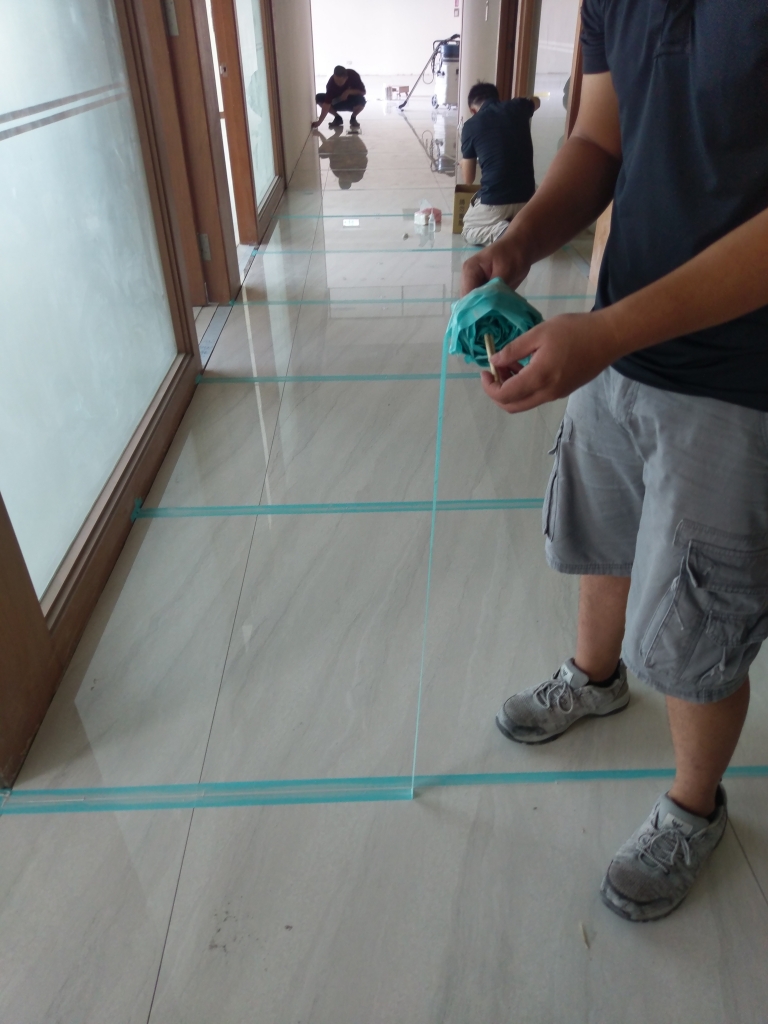 石英磚調色膠填縫(4)