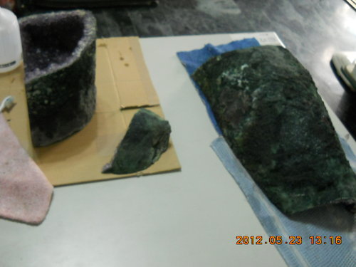 水晶洞斷裂修補