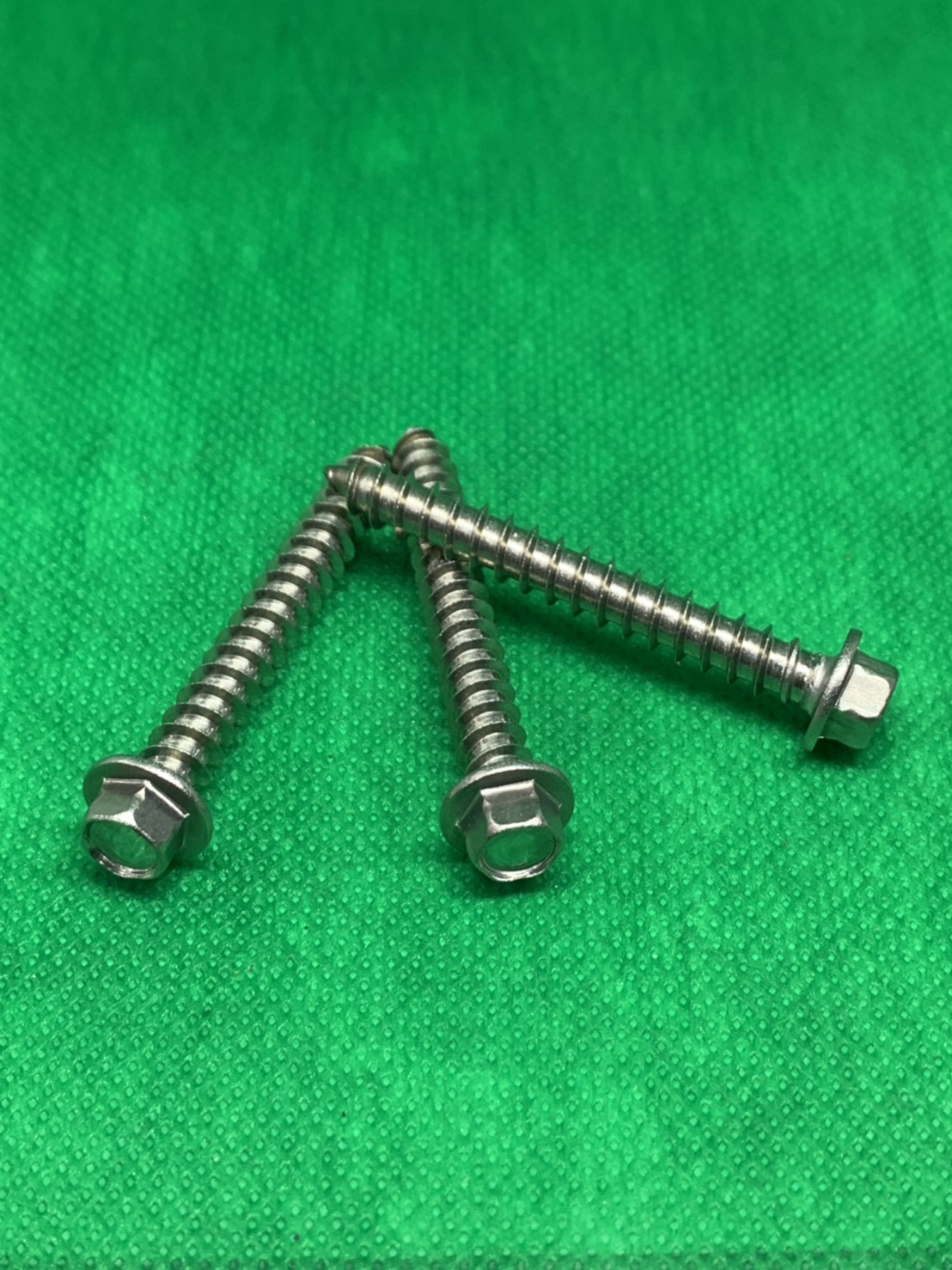 六角水泥螺絲(鑽兼鎖)