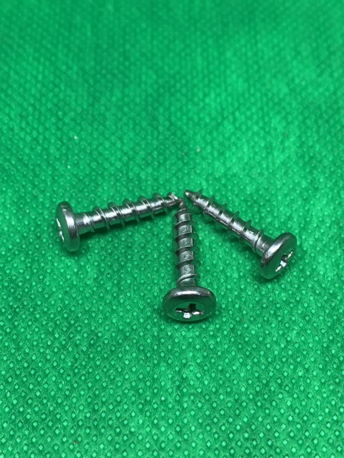 岡山頭水泥螺絲