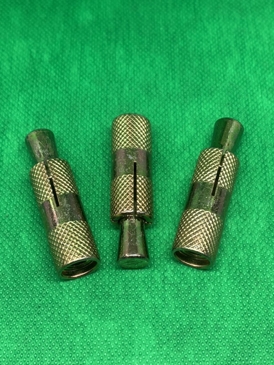 內牙式膨脹螺絲