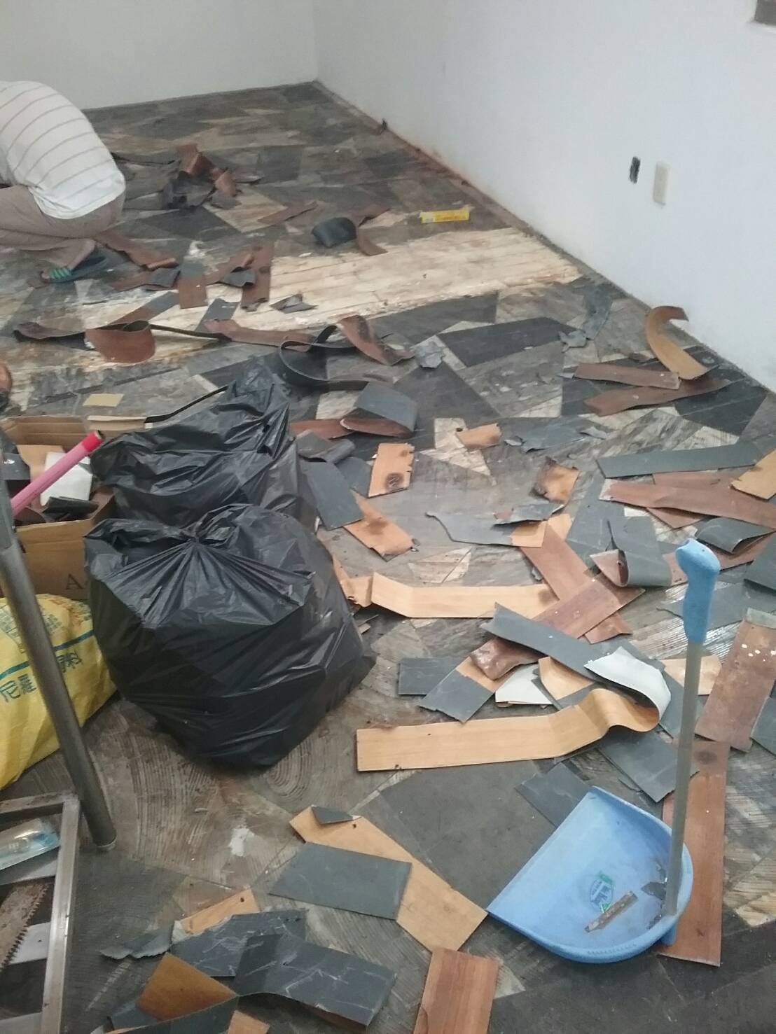 去除塑膠地板與除膠&nbsp;