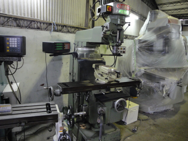 中貿铣床一番八-5