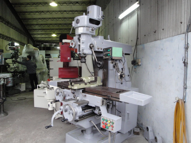 永進二番銑床