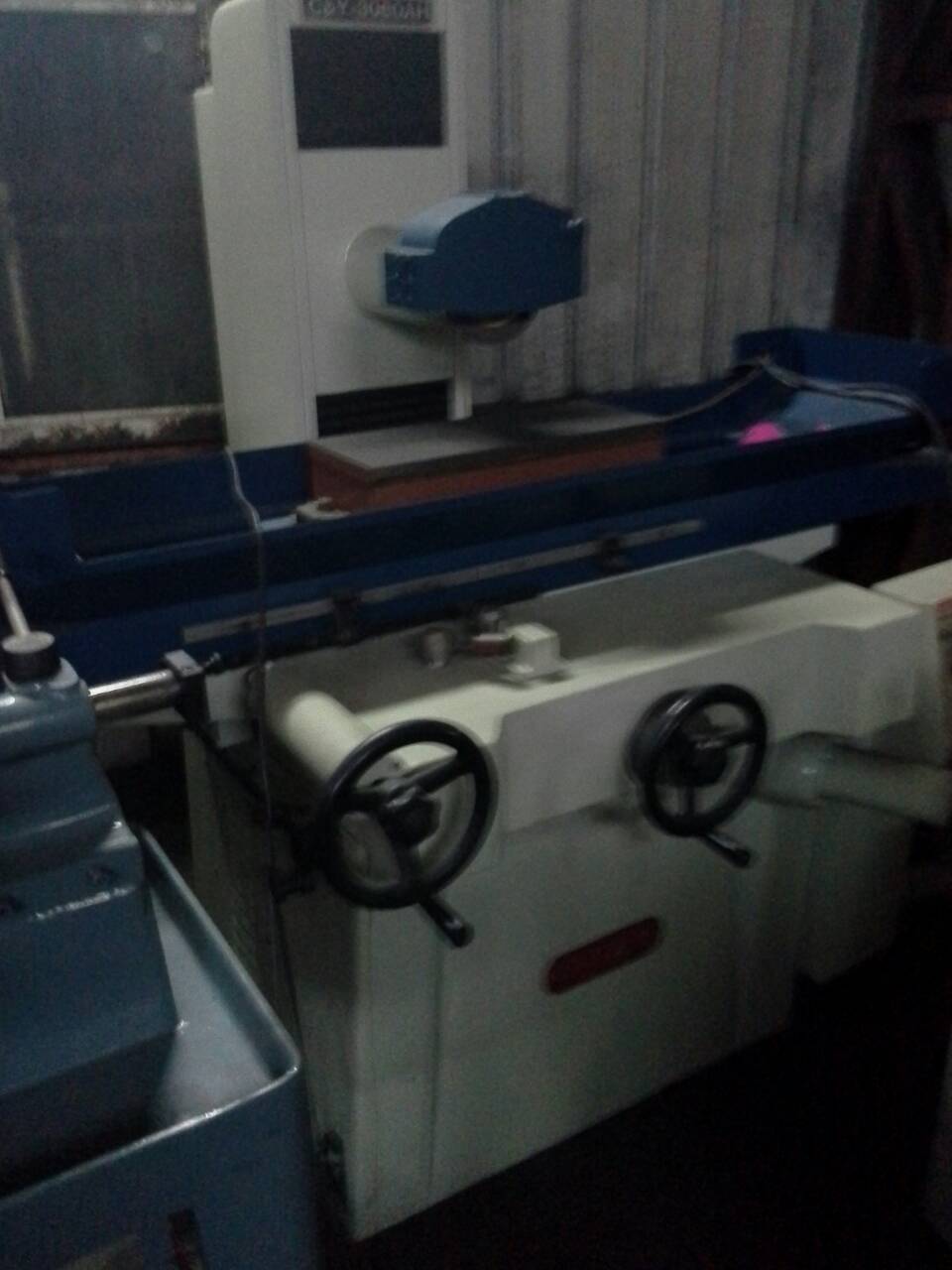 春日300乘600磨床前後左右自動