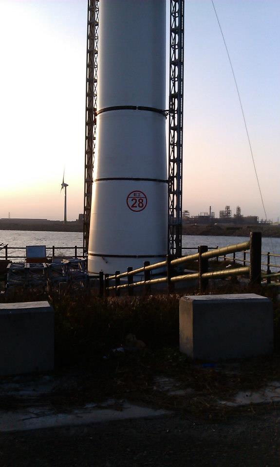 60604_293412944094144_2036606457_n